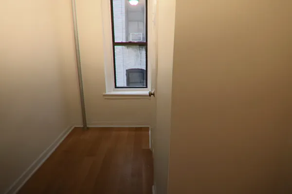 Rented by PMG Real Estate  | media 25