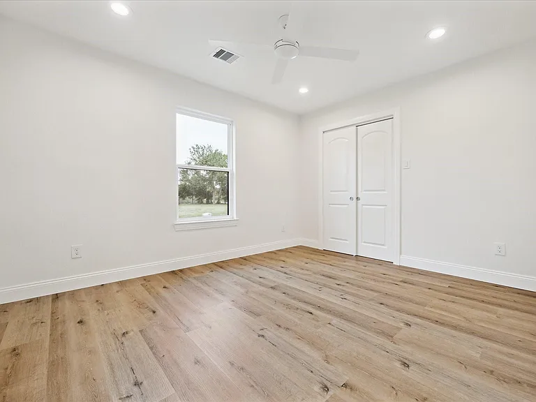 1935 Willow Rd — Photo 24