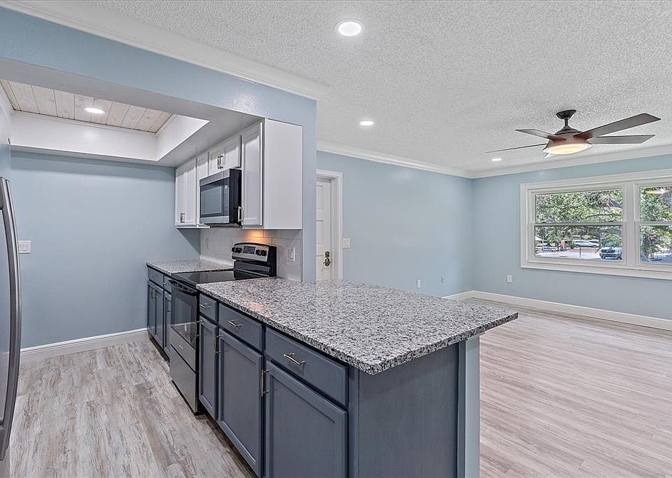 Baywood Colony 5800 Hollywood Blvd Sarasota FL Zillow