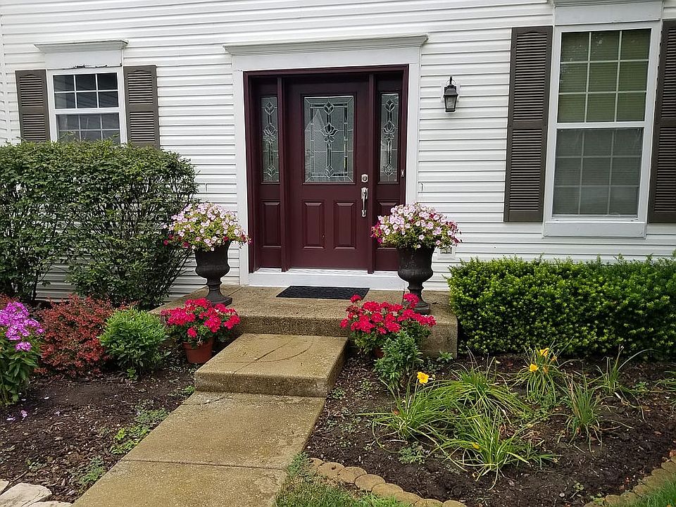 1st image of 166 Picasso Dr