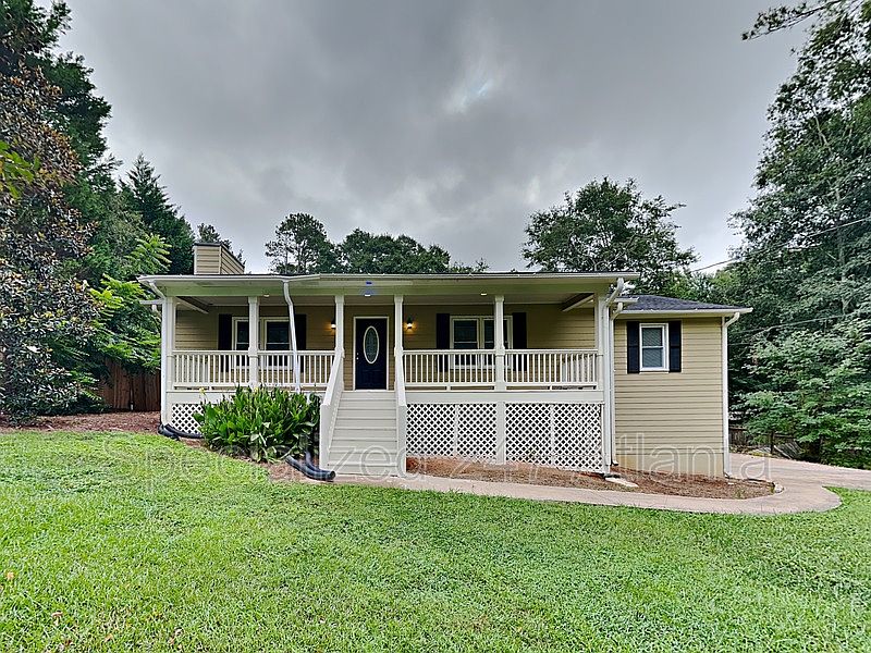 1st image of 131 Village Ct