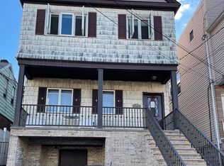 172 W 24th St, Bayonne, NJ 07002