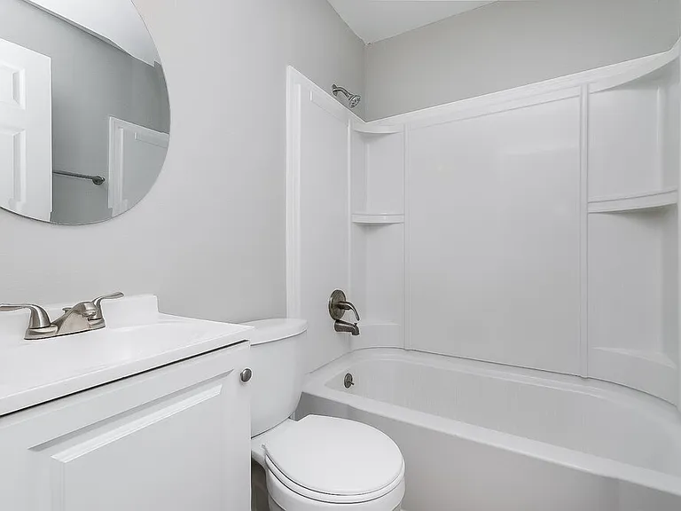 522 E Lime St — Photo 15