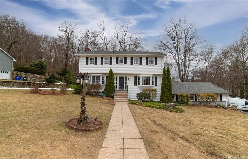 1st image of 93 Lockwood Dr