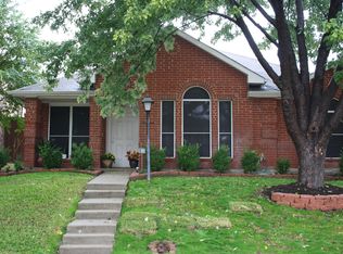1411 Creekview Dr, Lewisville, TX 75067