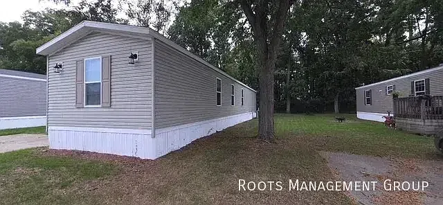 3 Bed 2 Bath Home Available for Lease at Riverside Crossing - Apply Now! — Photo 2