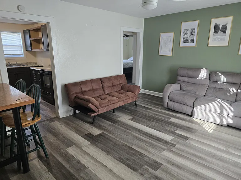 312 E Palmer Ave — Photo 15