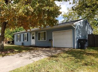 320 N 43rd St, Belleville, IL 62226
