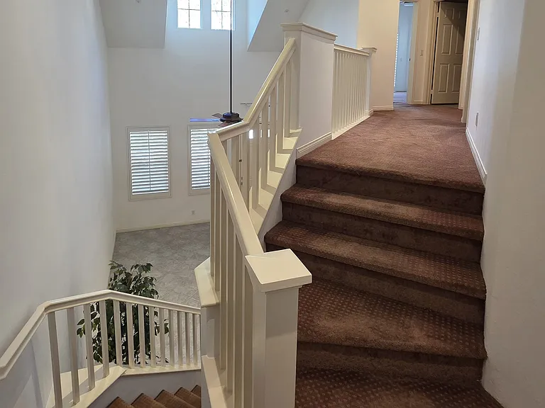 66 Burlingame — Photo 11