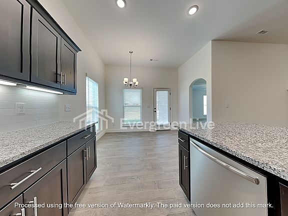 4th image of 6009 NW Grant St
