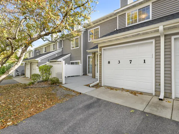 8371 Corcoran Cir, Inver Grove Heights, MN 55076