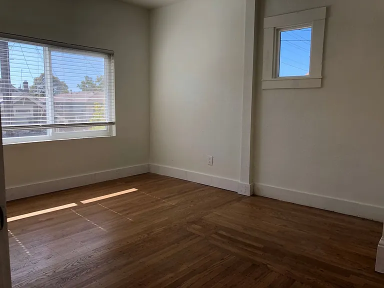 1317 Virginia St — Photo 14