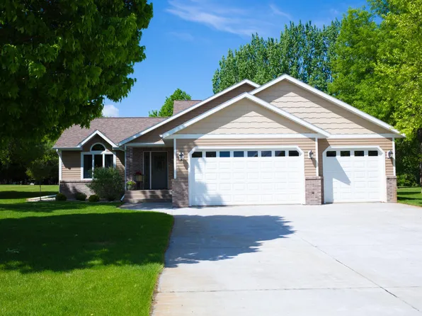 4169 Rue De Frenchman NE, Alexandria, MN 56308