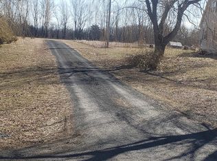 8B Adams School Rd, Grand Isle, VT 05458