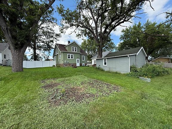 4th image of 211 Albany Ave SE