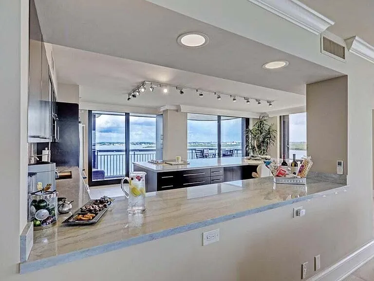 5380 N Ocean Dr #11J — Photo 12