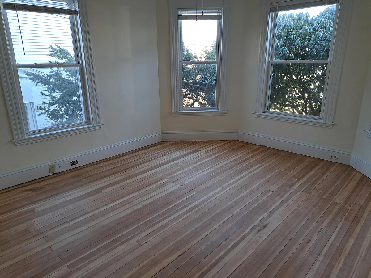 Building Photo - 14 Bellevue Ave