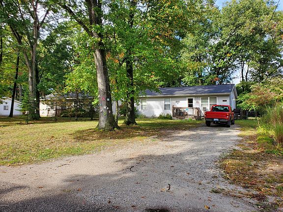 2nd image of 1440 Canterbury Ave
