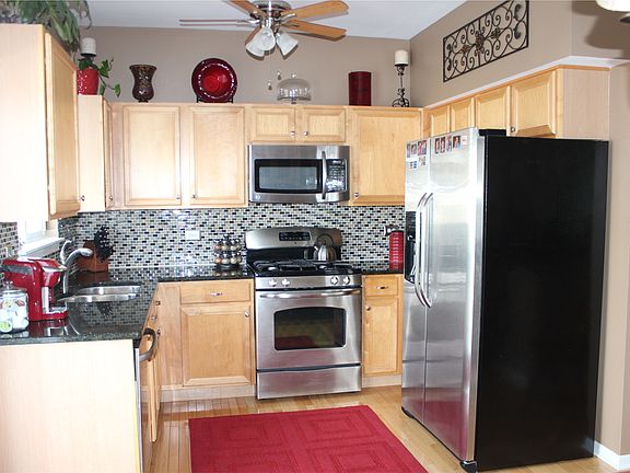 4th image of 1545 Sauganash Ct
