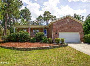 2165 Longleaf Dr W, Pinehurst, NC 28374
