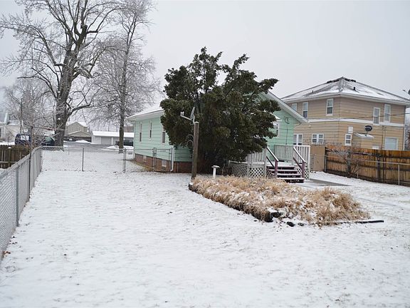 5th image of 914 S 26th St