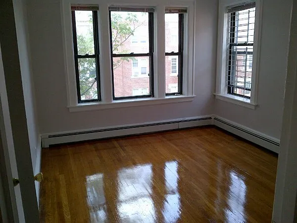 3 bed, 815 sqft, $3,000 — Photo 2