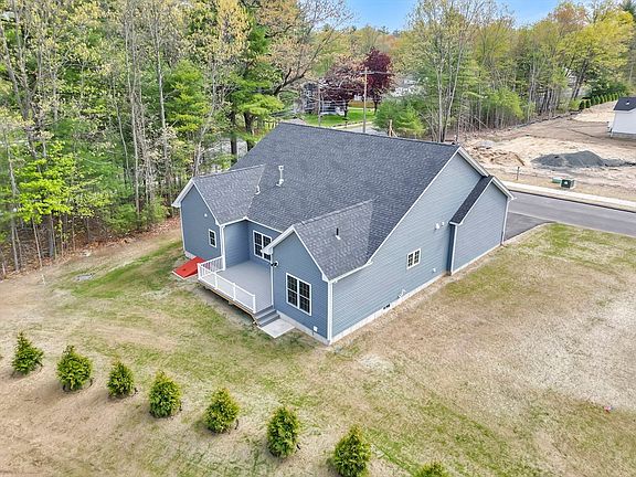 5th image of 60 Liberty Ln