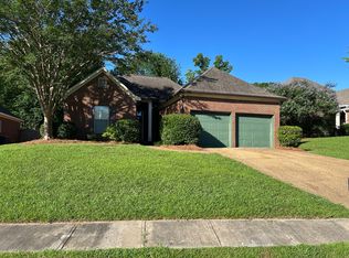 523 Meadows Pl, Madison, MS 39110
