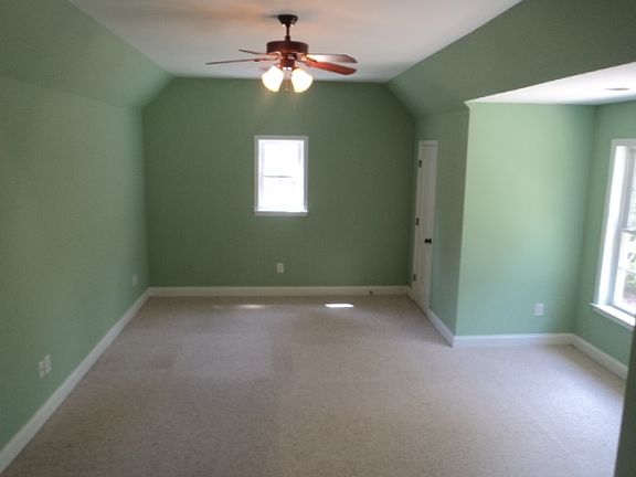 5th image of 909 Cantey Ct
