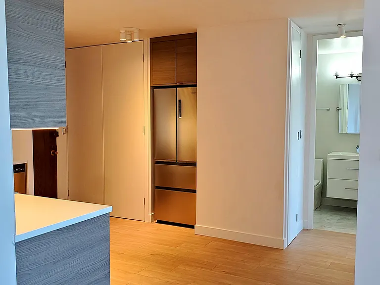 720 W Gordon Ter #17H — Photo 5