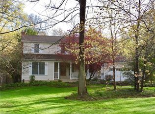 118 Silver Springs Trl, Chagrin Falls, OH 44022