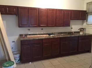 7000 S Rhodes Ave, Chicago, IL 60637