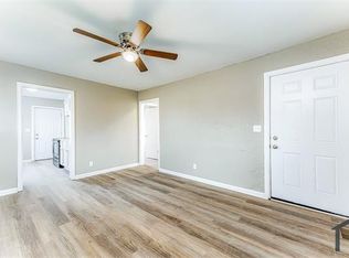 1516 E 3rd St N, Wichita, KS 67214