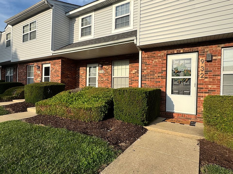 1st image of 932 Georgetowne Dr #O