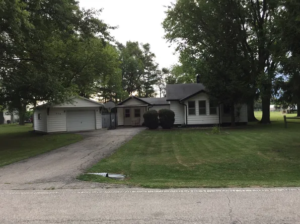 170 N Fairway Ave, Decatur, IL 62522