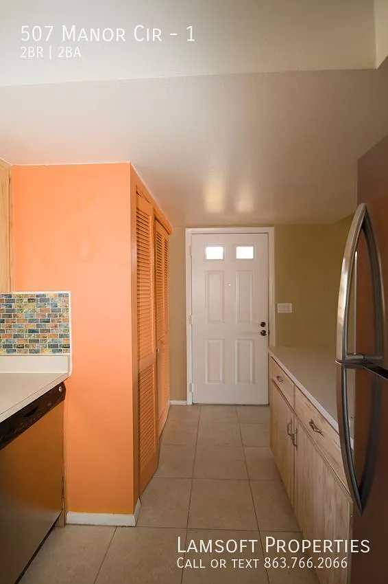 Building Photo - 507 Manor Cir #1