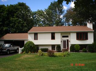 114 Wrentham Rd, Cumberland, RI 02864
