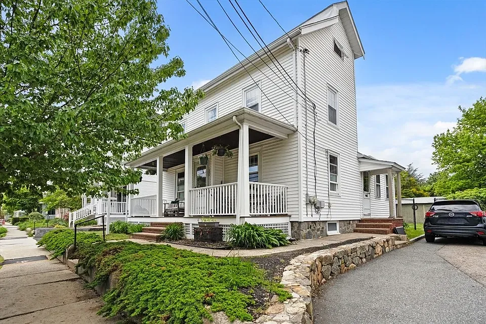 30 Gardner St #1