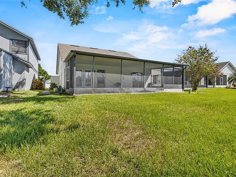 5673 Parkview Lake Dr — Photo 35