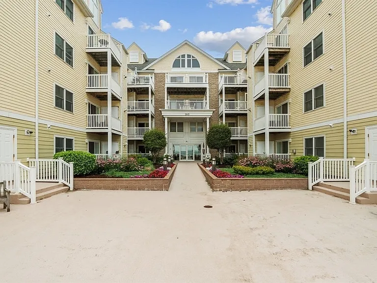 360 Revere Beach Blvd #66 — Photo 16