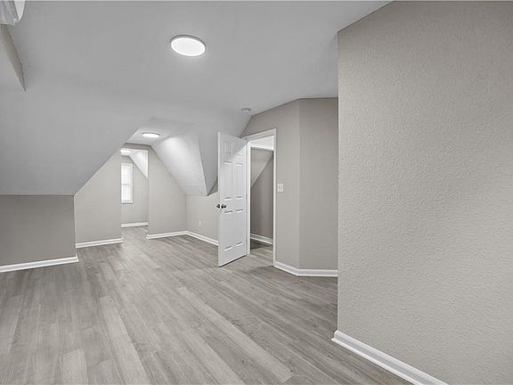 4th image of 920 Widgeon Rd