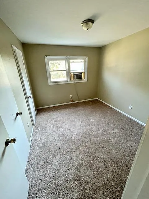 7042 Bray Rd, Hayes, VA 23072 - 1 — Photo 3