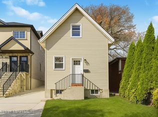 9 Russell St, Staten Island, NY 10308