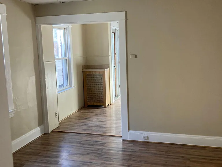 Living/Dining Room Photo 1