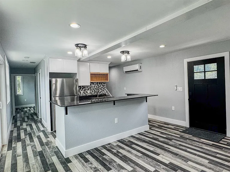 1232 Kennie Dr — Photo 10