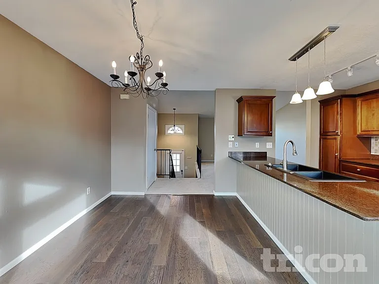 5772 S Netherland St — Photo 4