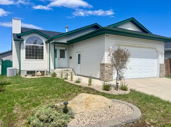 48 S Duval Close, Red Deer, AB T4R 2Y7