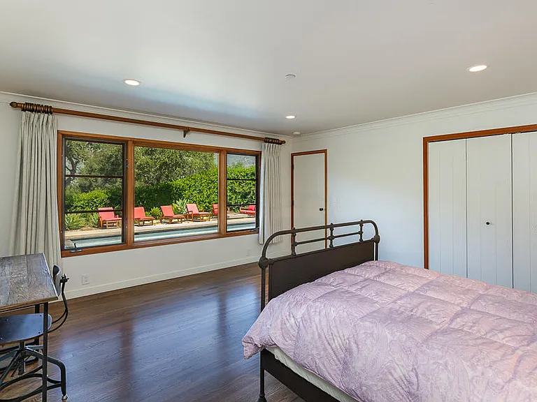 622 Cowles Rd — Photo 24