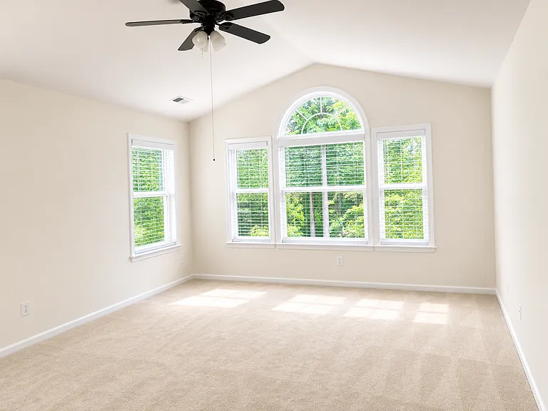 15663 Knoll Oak Ct — Photo 3