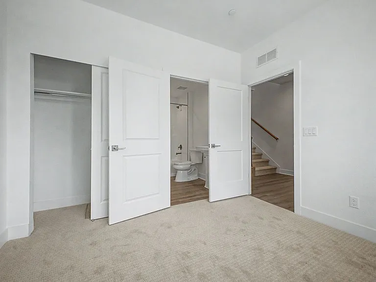 689 Saddle Dr — Photo 17